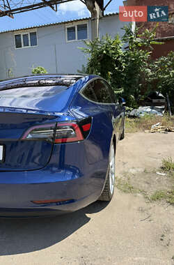 Седан Tesla Model 3 2018 в 