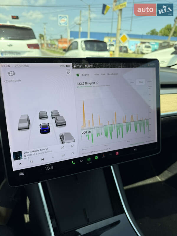 Седан Tesla Model 3 2018 в Одесі