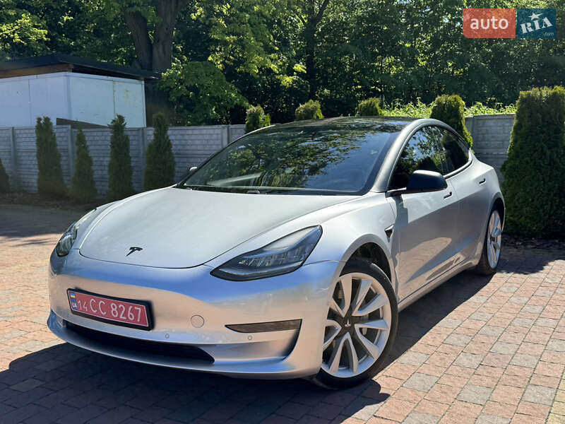 Седан Tesla Model 3 2018 в 