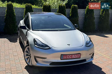 Седан Tesla Model 3 2018 в 