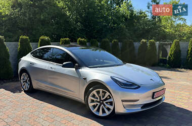 Седан Tesla Model 3 2018 в 