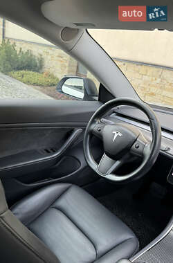 Седан Tesla Model 3 2018 в 