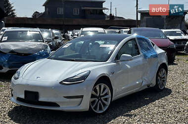 Седан Tesla Model 3 2019 в Стрые