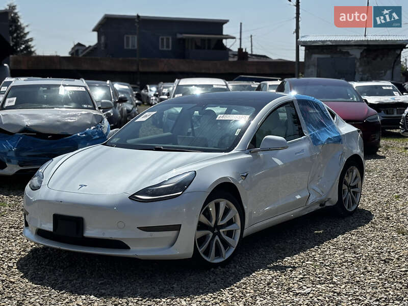 Tesla Model 3 2019