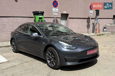 Седан Tesla Model 3 2018 в Рівному
