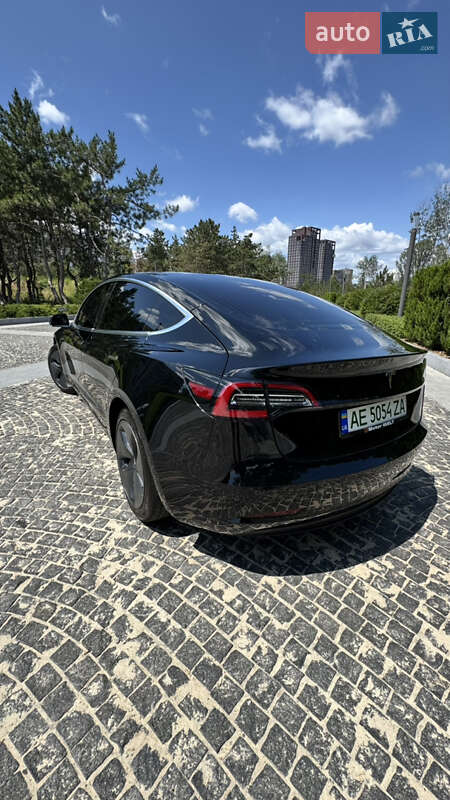 Седан Tesla Model 3 2020 в Дніпрі фото 4 Седан Tesla Model 3 2020 в Дніпрі