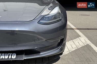 Седан Tesla Model 3 2023 в 