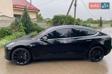 Седан Tesla Model 3 2019 в Кривому Розі