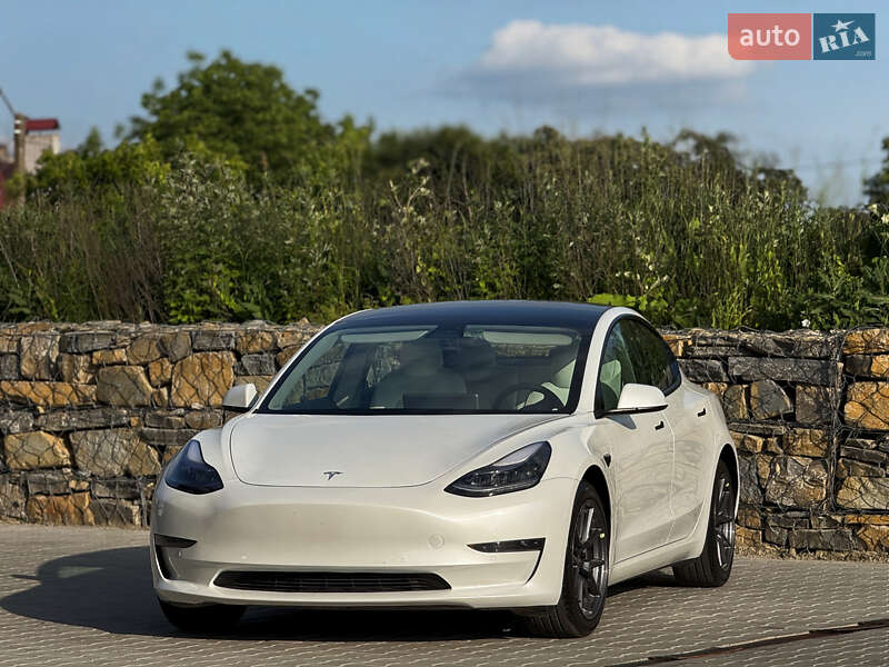Седан Tesla Model 3 2021 в Калуше фото 3 Седан Tesla Model 3 2021 в Калуше