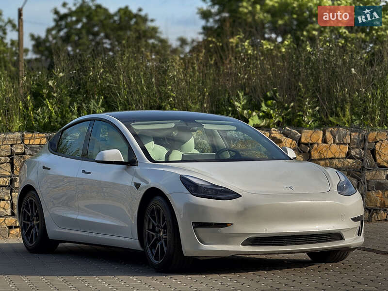 Седан Tesla Model 3 2021 в Калуше фото 6 Седан Tesla Model 3 2021 в Калуше