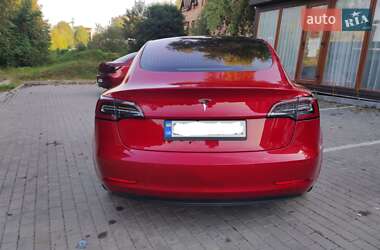 Седан Tesla Model 3 2018 в 
