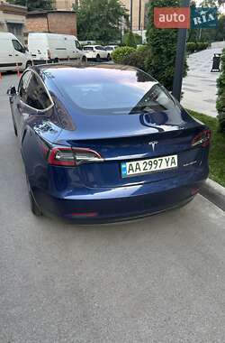 Седан Tesla Model 3 2018 в Києві