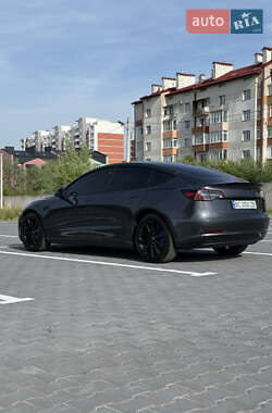 Седан Tesla Model 3 2019 в 