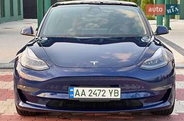 Седан Tesla Model 3 2021 в 
