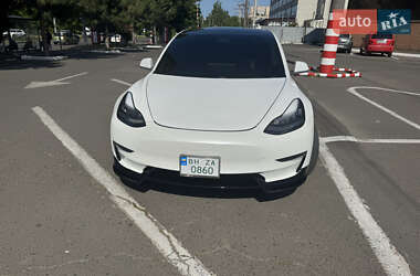 Седан Tesla Model 3 2019 в 
