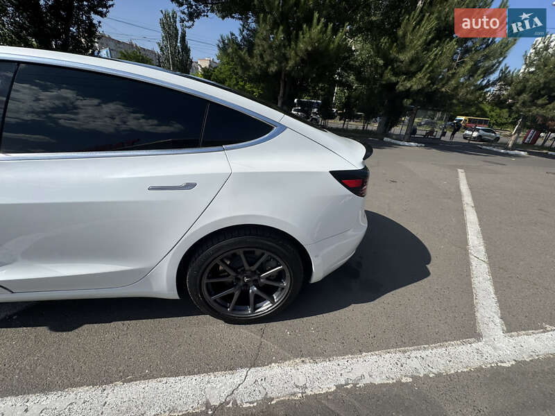 Седан Tesla Model 3 2019 в Одессе фото 13 Седан Tesla Model 3 2019 в Одессе