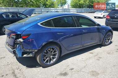 Седан Tesla Model 3 2018 в 