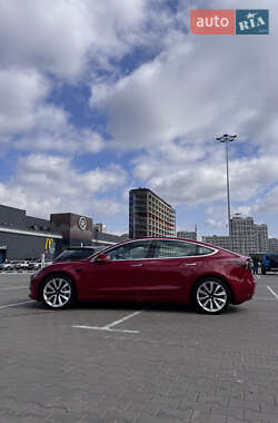 Седан Tesla Model 3 2019 в 