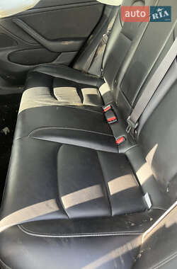 Седан Tesla Model 3 2018 в 