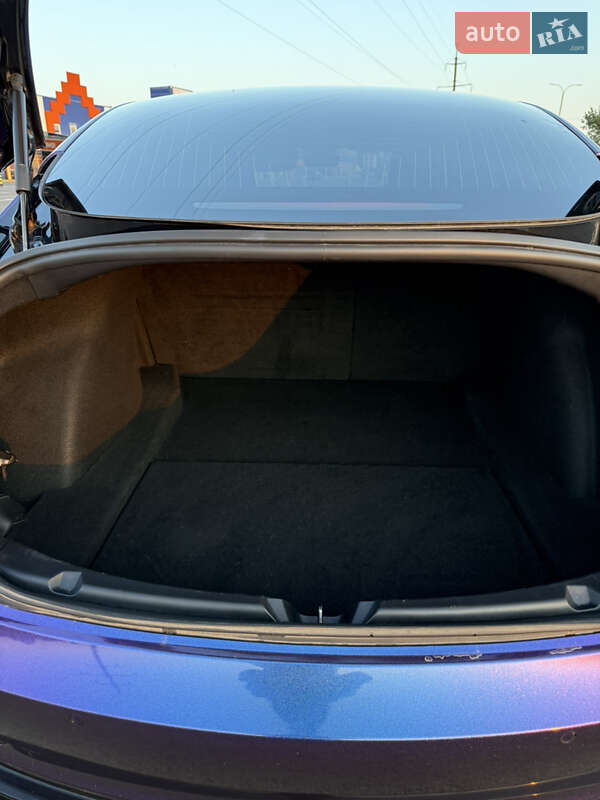 Седан Tesla Model 3 2018 в Луцьку