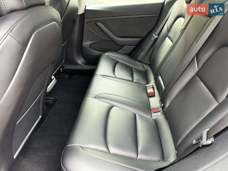 Седан Tesla Model 3 2021 в Киеве фото 38 Седан Tesla Model 3 2021 в Киеве