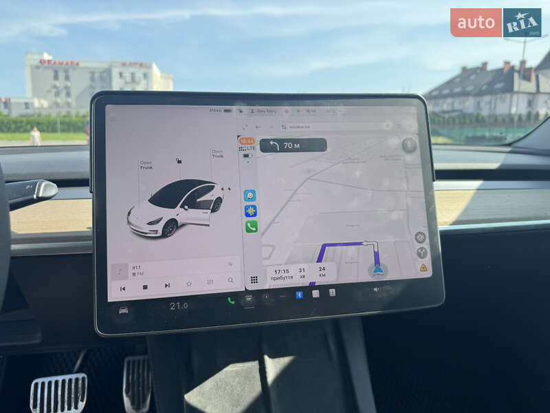 Седан Tesla Model 3 2021 в Львові