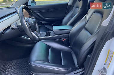 Седан Tesla Model 3 2018 в 