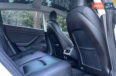 Седан Tesla Model 3 2018 в 