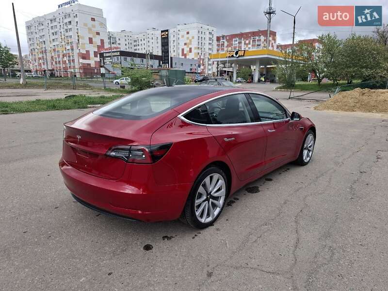 Седан Tesla Model 3 2018 в Харькове