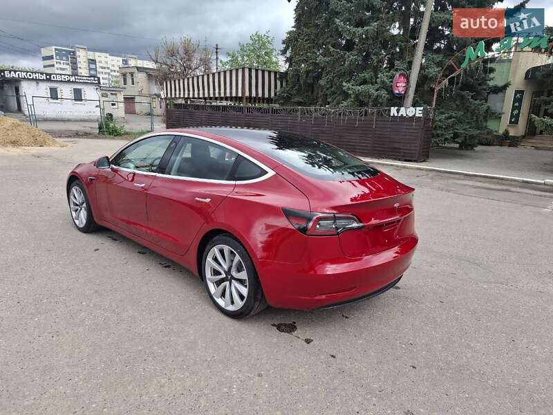 Седан Tesla Model 3 2018 в Харькове