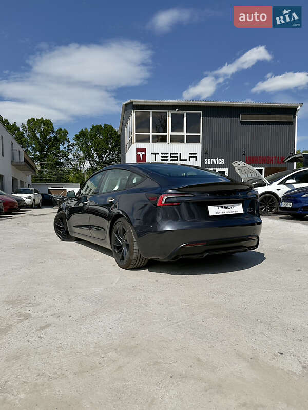 Седан Tesla Model 3 2024 в Виннице