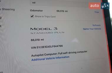 Седан Tesla Model 3 2020 в 