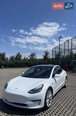 Седан Tesla Model 3 2018 в 