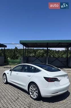 Седан Tesla Model 3 2018 в 