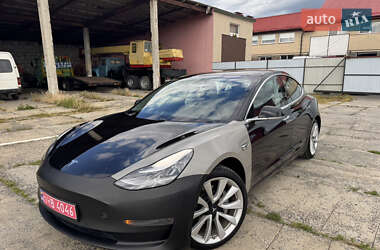 Седан Tesla Model 3 2018 в 