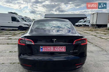Седан Tesla Model 3 2018 в 