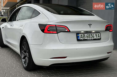 Седан Tesla Model 3 2020 в 