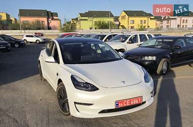 Седан Tesla Model 3 2021 в Виннице