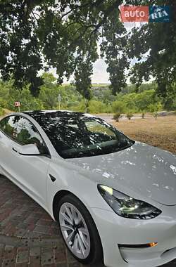Седан Tesla Model 3 2021 в Кропивницком