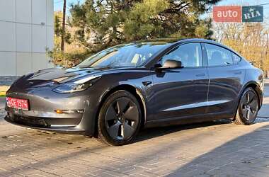 Седан Tesla Model 3 2022 в Днепре