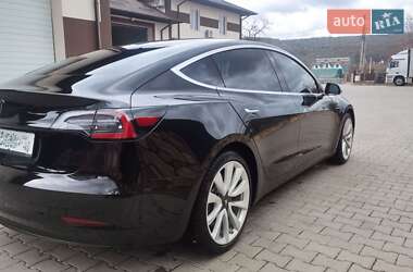 Седан Tesla Model 3 2019 в 