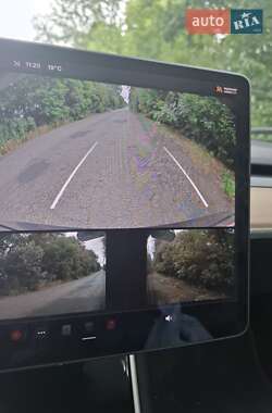 Седан Tesla Model 3 2018 в 