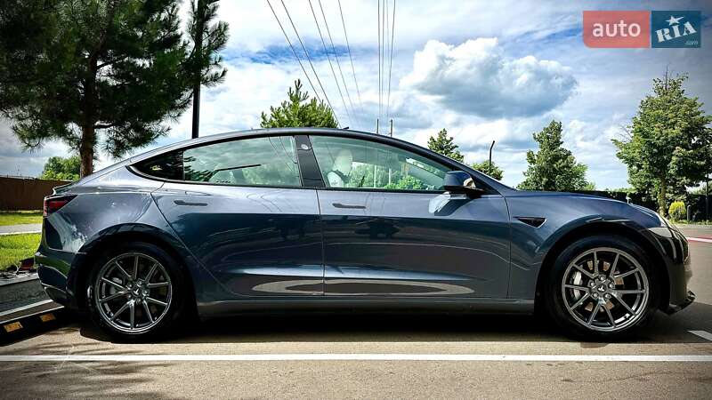 Седан Tesla Model 3 2022 в Киеве фото 2 Седан Tesla Model 3 2022 в Киеве