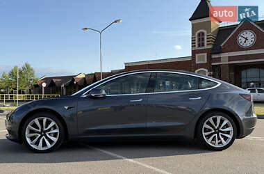 Седан Tesla Model 3 2019 в 