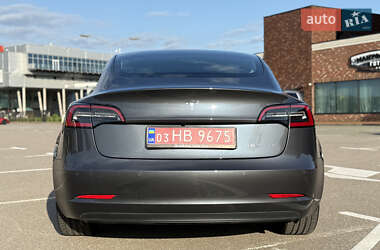 Седан Tesla Model 3 2019 в 