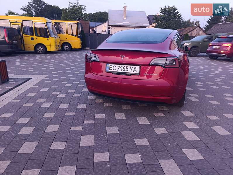 Седан Tesla Model 3 2021 в Львове фото 34 Седан Tesla Model 3 2021 в Львове