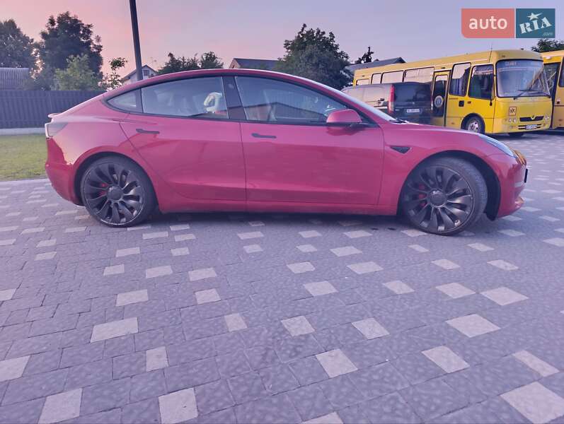 Седан Tesla Model 3 2021 в Львове фото 47 Седан Tesla Model 3 2021 в Львове