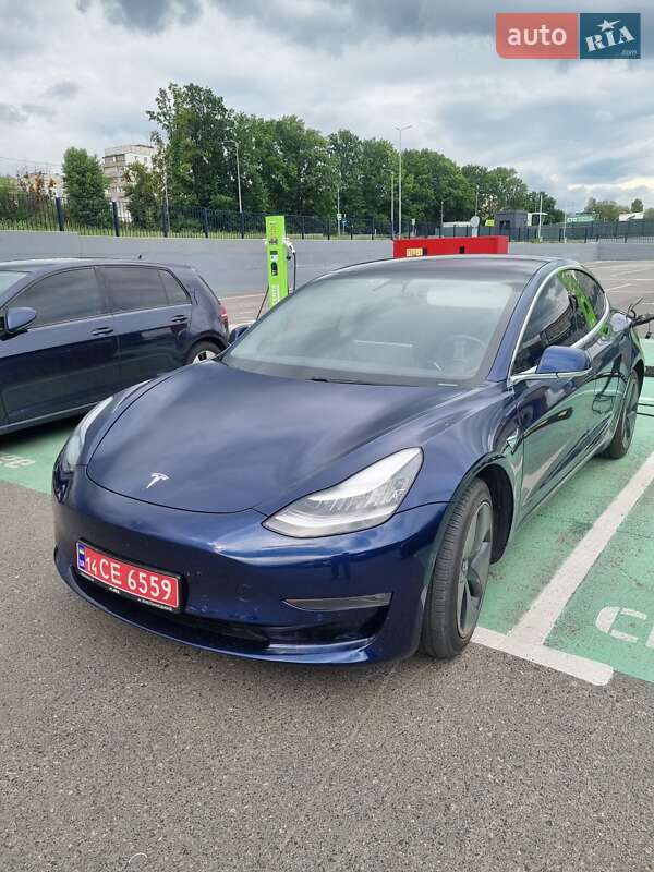 Седан Tesla Model 3 2018 в Полтаве
