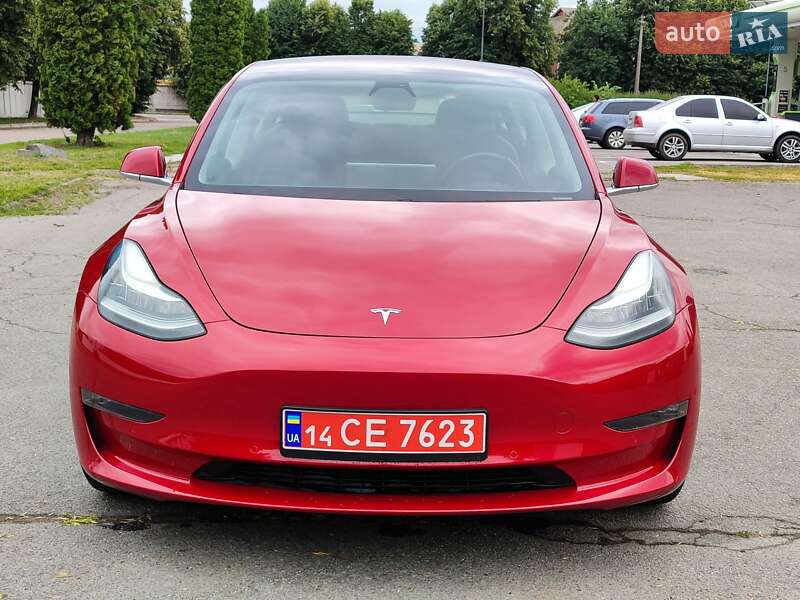 Седан Tesla Model 3 2018 в Белой Церкви