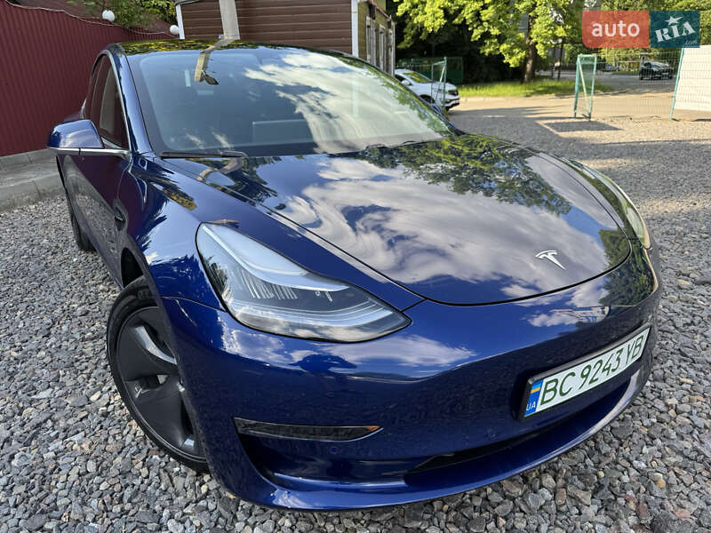 Tesla Model 3 2019
